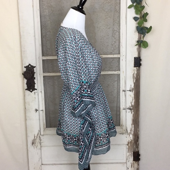 4/$25 Loft Geometric Poncho Bat Wing Blouse K9 - Picture 2 of 8